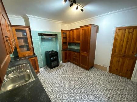 3 bedroom Detached house to let in Shelbourne Road, Bournemouth