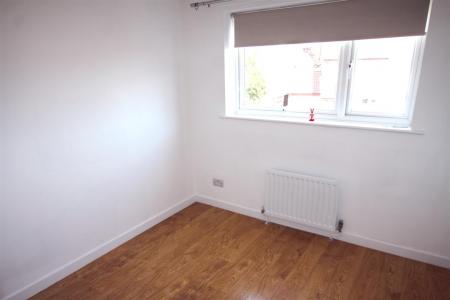 3 bedroom Semi-detached house to let in Evesham Close, Bournemouth
