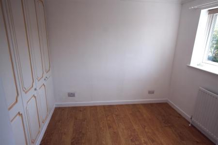 3 bedroom Semi-detached house to let in Evesham Close, Bournemouth