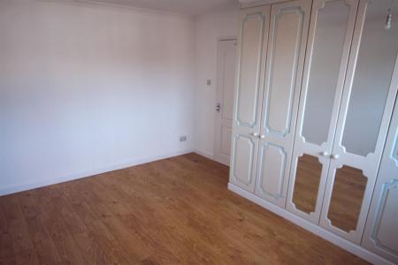 3 bedroom Semi-detached house to let in Evesham Close, Bournemouth