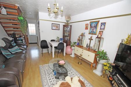 2 bedroom End of terrace house to let in Warmwell Close, Bournemouth