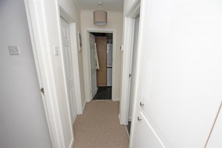 2 bedroom Flat for sale in Redhill Drive, Bournemouth