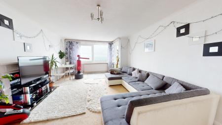 2 bedroom Flat for sale in Braemore Court, Kingsway, Hove, BN3