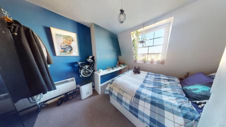 1 bedroom Flat for sale in Brunswick Square, Hove, BN3