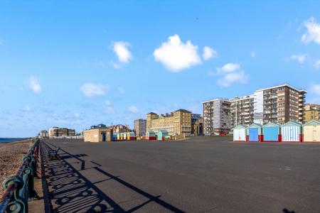 2 bedroom Flat for sale in First Avenue, Hove, BN3