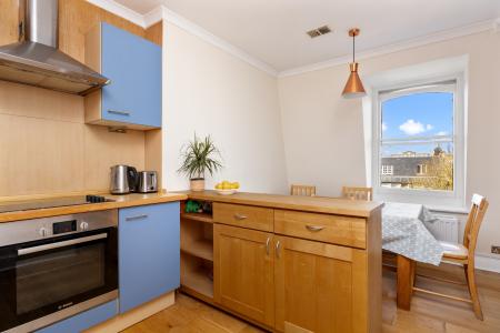 2 bedroom Flat for sale in First Avenue, Hove, BN3