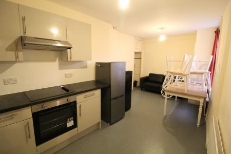 5 bedroom Flat to let in Kings Road