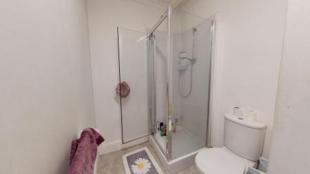 2 bedroom Flat to let in Kings Road