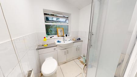 4 bedroom Semi-detached house to let in Aberdeen Road