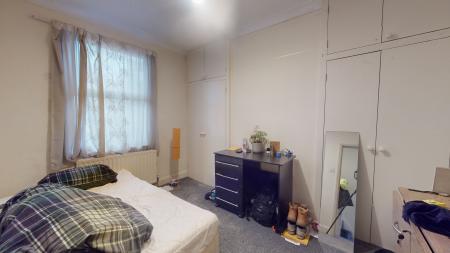 4 bedroom Semi-detached house to let in Aberdeen Road