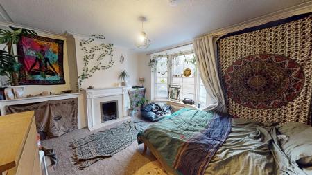 6 bedroom Semi-detached house to let in Ditchling Road, Brighton, BN1