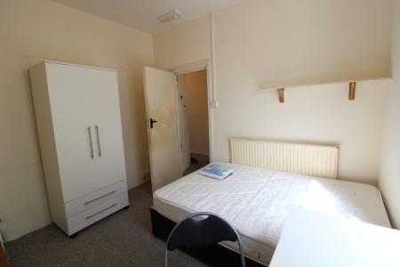 4 bedroom Terraced House to let in Lewes Road