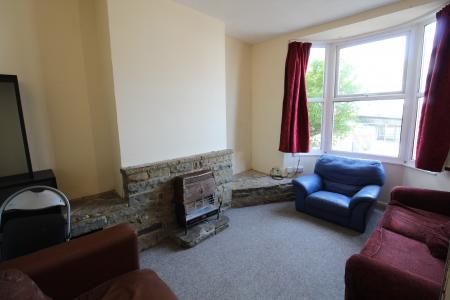 4 bedroom Terraced House to let in Lewes Road