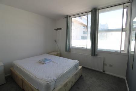 4 bedroom Maisonette to let in Little Preston Street