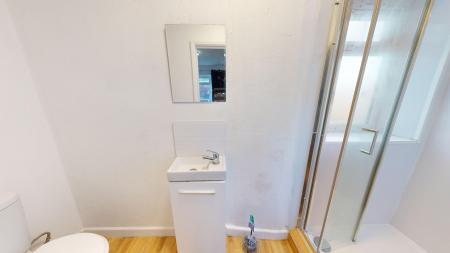 5 bedroom Semi-detached house to let in Moulsecoomb Way, Moulsecoomb, Brighton, BN2