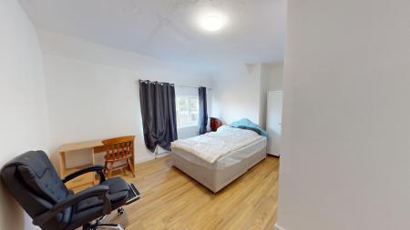 5 bedroom Semi-detached house to let in Moulsecoomb Way, Moulsecoomb, Brighton, BN2