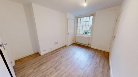 2 bedroom Flat to let in Paston Place, Brighton, BN2