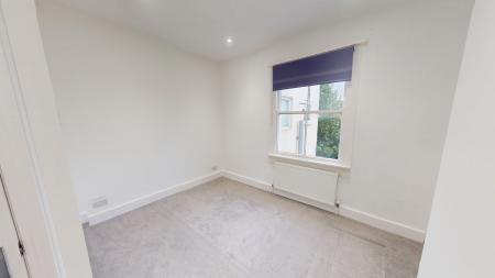 2 bedroom Flat to let in Sandown Road, Brighton, BN2