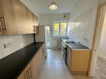 4 bedroom Terraced House to let in Southampton Street