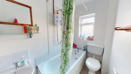 4 bedroom Terraced House to let in St Mary Magdalene Street