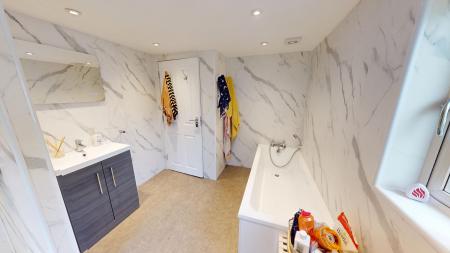 5 bedroom Terraced House to let in Viaduct Road, Brighton, BN1