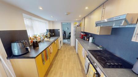 5 bedroom Terraced House to let in Viaduct Road, Brighton, BN1