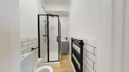 1 bedroom Flat to let in Western Road, Hove, BN3