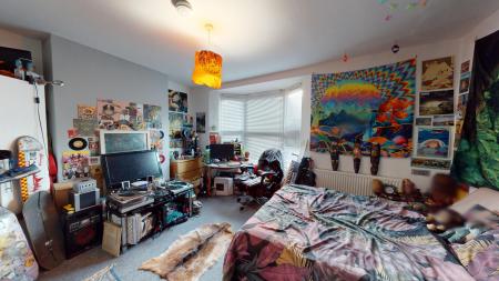 5 bedroom Terraced House to let in Campbell Road