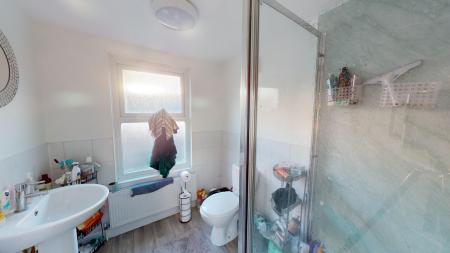 5 bedroom Terraced House to let in Campbell Road