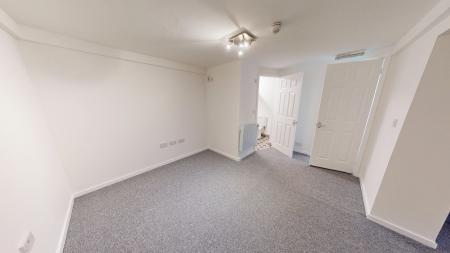 1 bedroom Studio flat to let in Lewes Road, Brighton, BN2