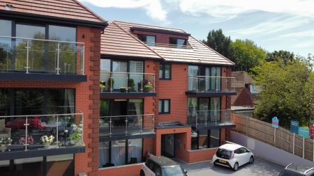 Goldstone Crescent, Hove, BN3