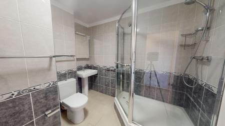 1 bedroom Flat to let in London Road, Brighton, BN1