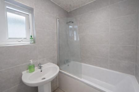 8 bedroom Terraced House to let in Ditchling Rise, Brighton, BN1