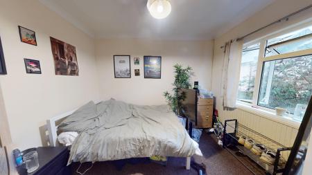 5 bedroom Detached house to let in Edinburgh Road, Brighton, BN2