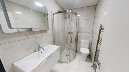 2 bedroom Flat to let in Marine Parade, Kemptown, Brighton, BN2