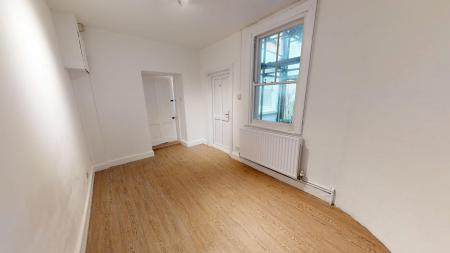 2 bedroom Flat to let in Marine Parade, Kemptown, Brighton, BN2