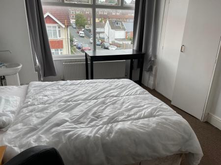 8 bedroom Flat to let in Hollingdean Terrace, Brighton, BN1