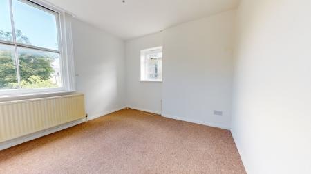 2 bedroom Flat to let in Cromwell Road