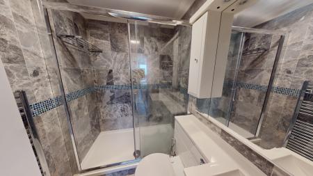 3 bedroom Flat to let in Russell Square, Brighton, BN1