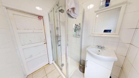 7 bedroom Semi-detached house to let in Newmarket Terrace, Brighton, BN2