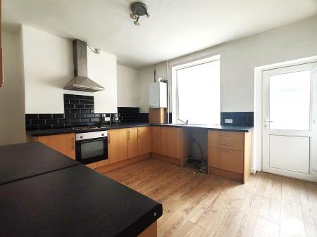2 bedroom Terraced House to let in Ingham Street, Padiham, BB12