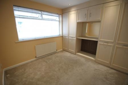 2 bedroom Bungalow to let in Avon Road, Oldham, OL9