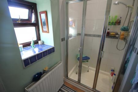 2 bedroom Terraced House to let in Bolton Road, Bury, BL8