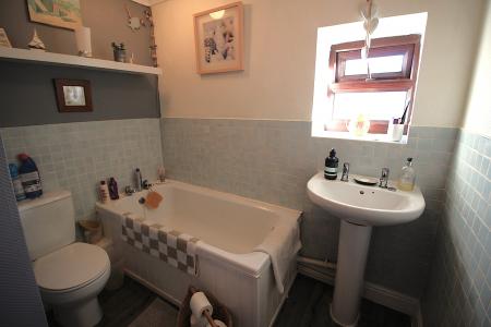 2 bedroom Terraced House to let in Bolton Road, Bury, BL8