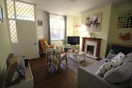 2 bedroom Terraced House to let in Bolton Road, Bury, BL8