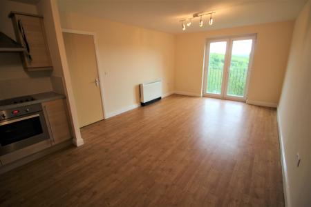 2 bedroom Flat for sale in Clough Gardens, Haslingden, BB4