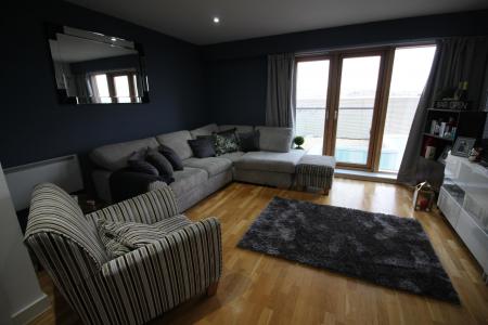 1 bedroom Flat for sale in St Johns Gardens, Bury, BL9