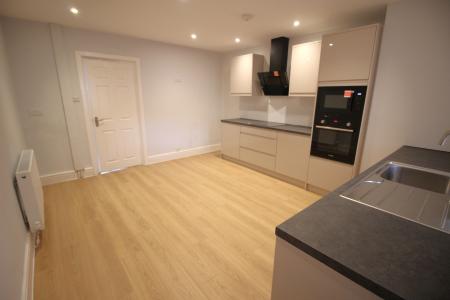 2 bedroom Terraced House for sale in Thomas Street, Lees, OL4