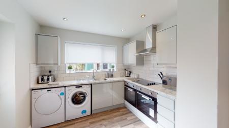 1 bedroom House share to let in Harcourt Street, Oldham, OL1