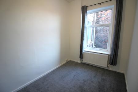 2 bedroom Terraced House to let in Rochdale Road, Shaw, OL2